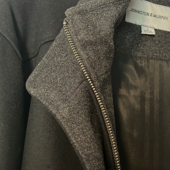 Johnson & Murphy Black jacket. Never worn. Zippered. Wool&cashmere. Dry clean. - Picture 7 of 11